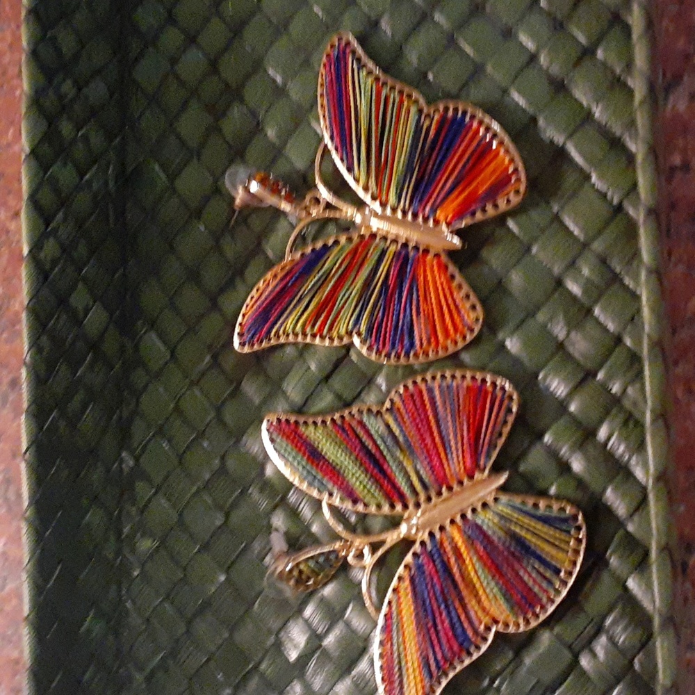 Gorgeous  butterfly pierced earrings!